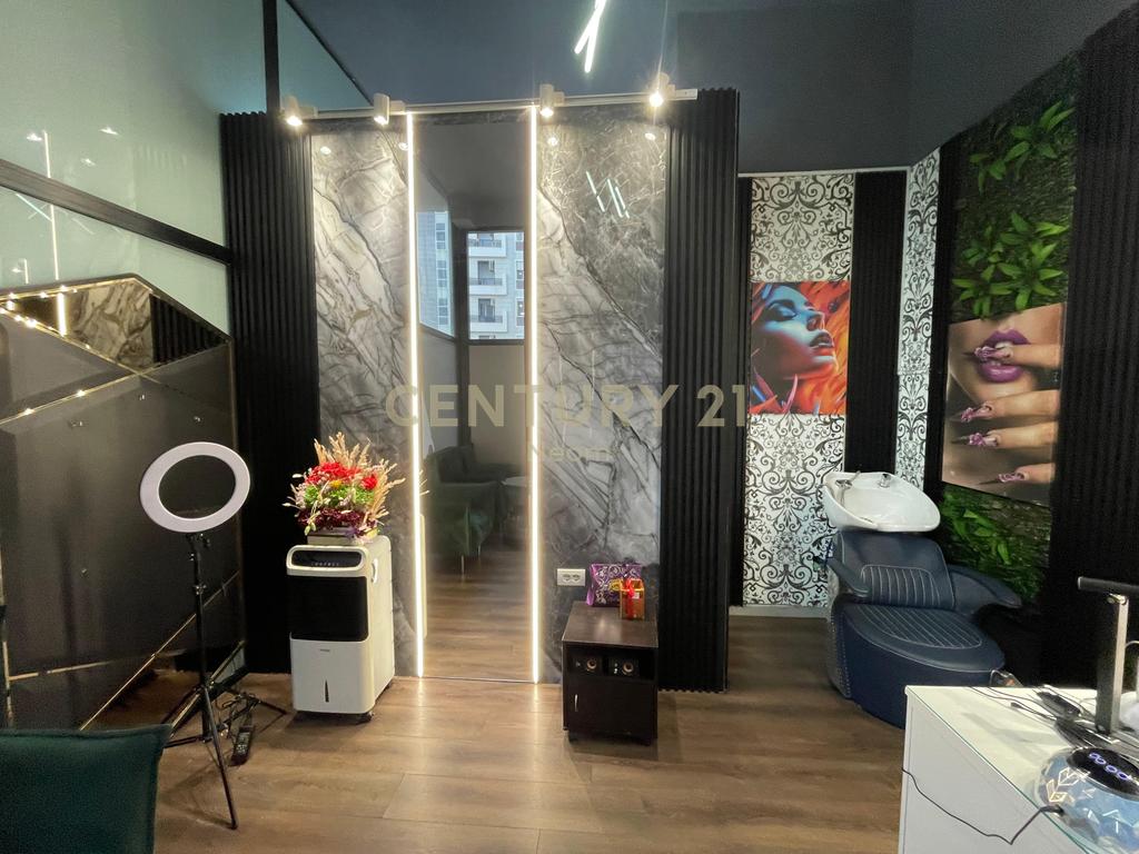 SHITET BIZNES PARUKERIE & ESTETIKE – ZONË PREMIUM (ISH PARKU)
