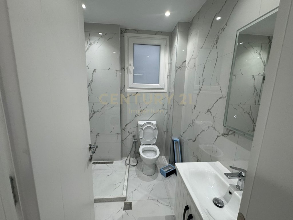 Apartament 1+1 me Verandë në Kodrën e Priftit – Jepet me Qira