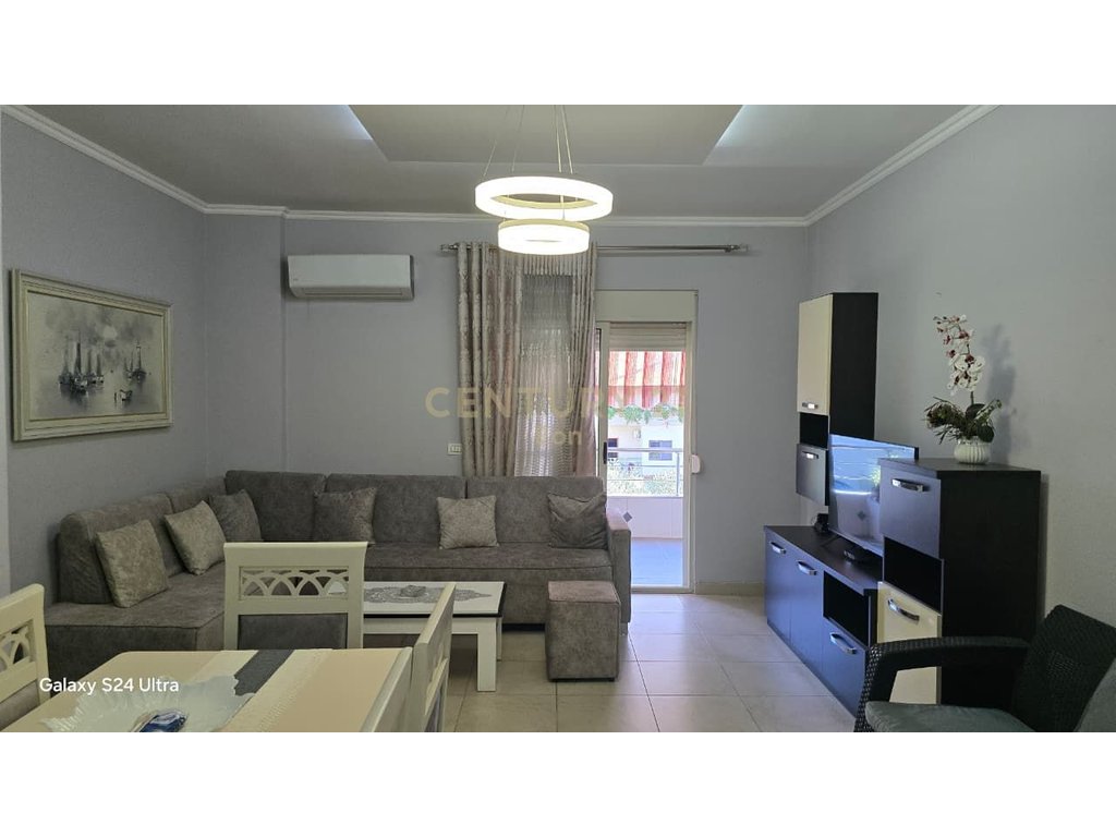 Apartament 2+1 me Qira pranë Plazhit dhe Hotelit Antalya !