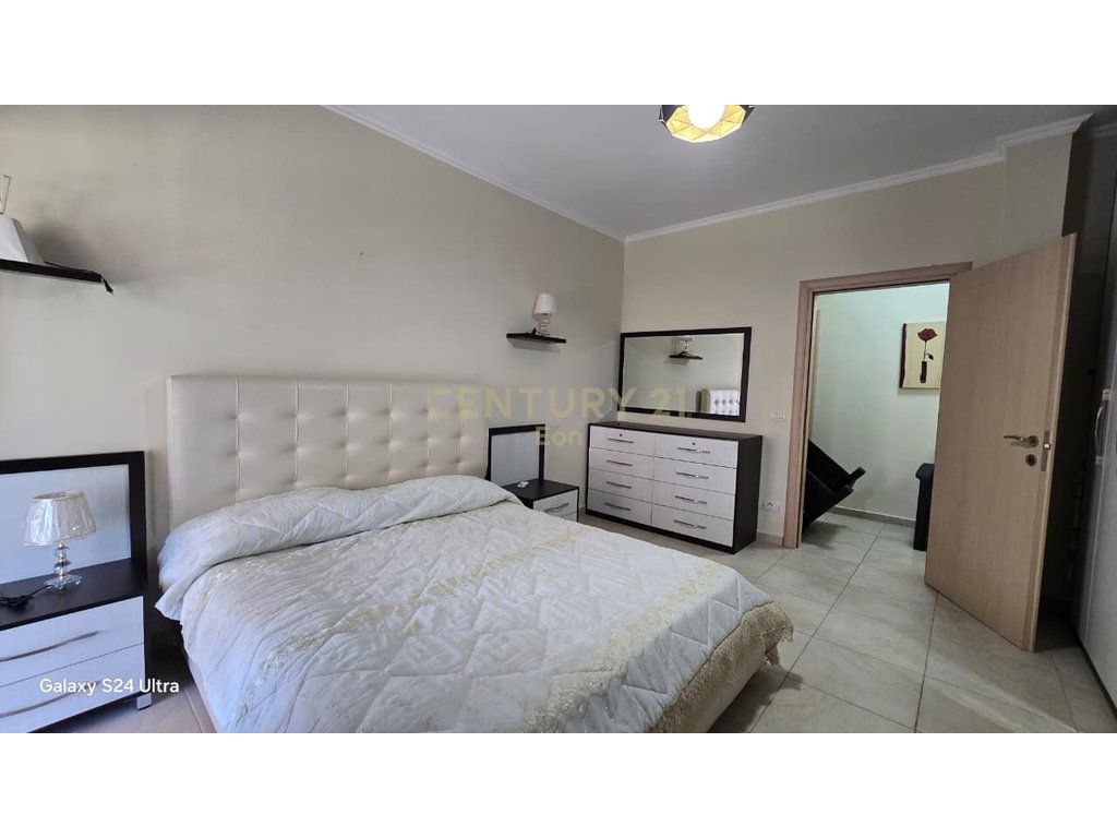 Apartament 2+1 me Qira pranë Plazhit dhe Hotelit Antalya !