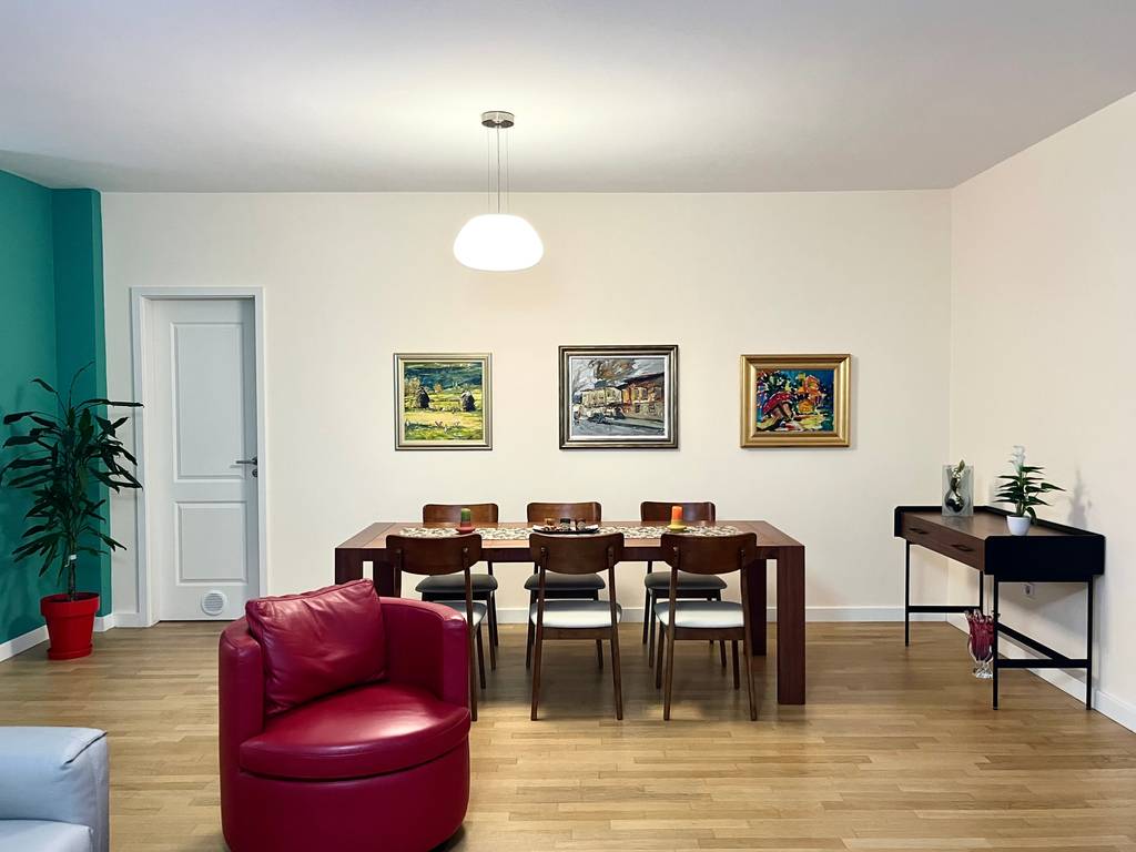 Apartament 3+1+3 me verande dhe post parkimi ne shitje tek rezidenca Touch of the Sun !