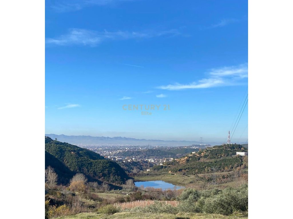 Shitet  tokë  Shishtufinë, Tiranë
