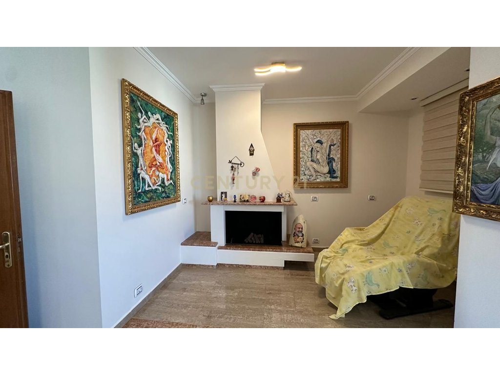 SHITET APARTAMENT 2+1+2 – RRUGA E BARRIKADAVE