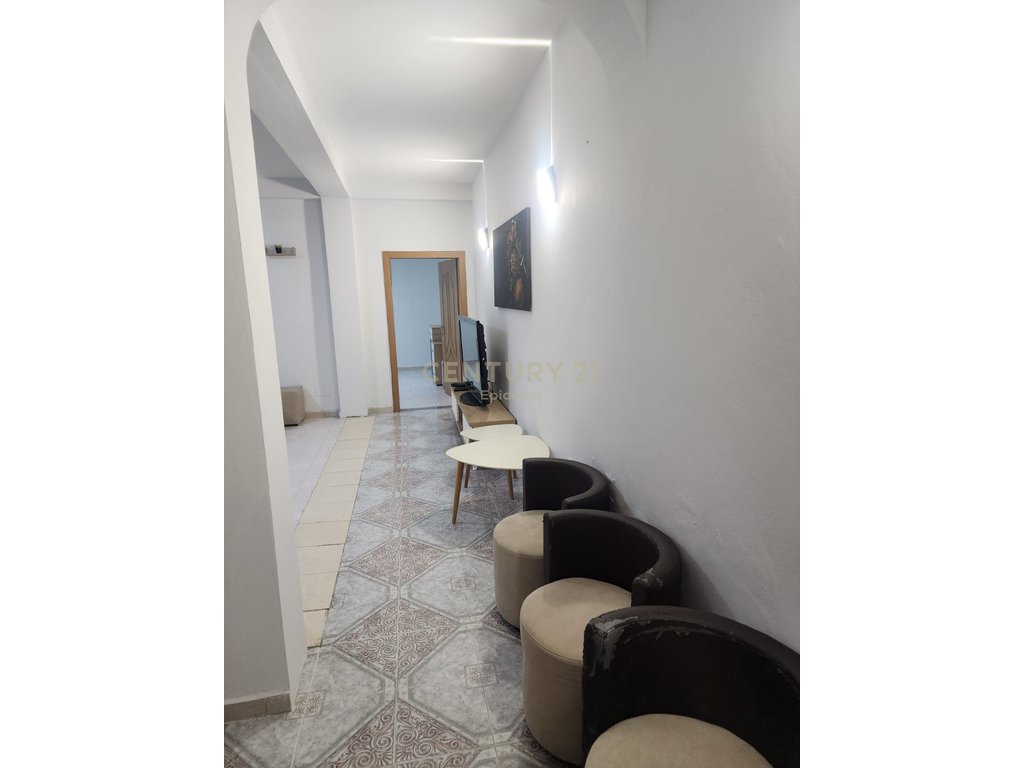 Apartament 1+1 Me Qira në Durrës !!
