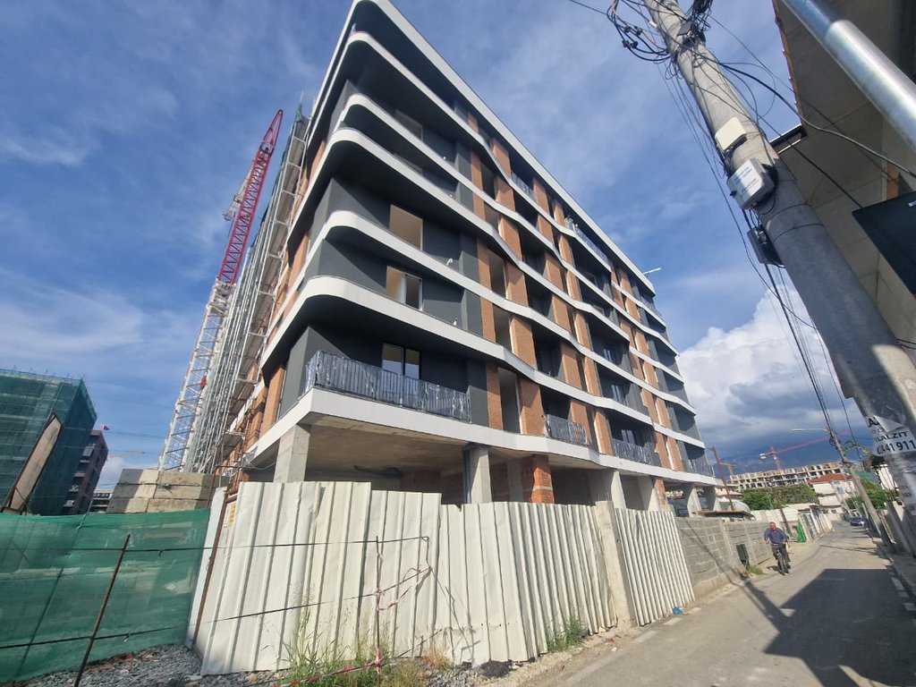 Paskuqan! Albulena Rezidence– Shitet Apartament 1+1!