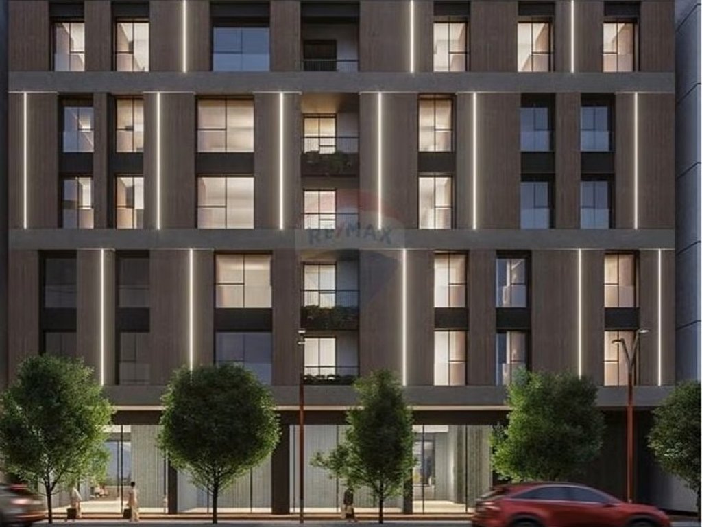 Shitet apartament 1+1 me verandë në rrugën Siri Kodra!