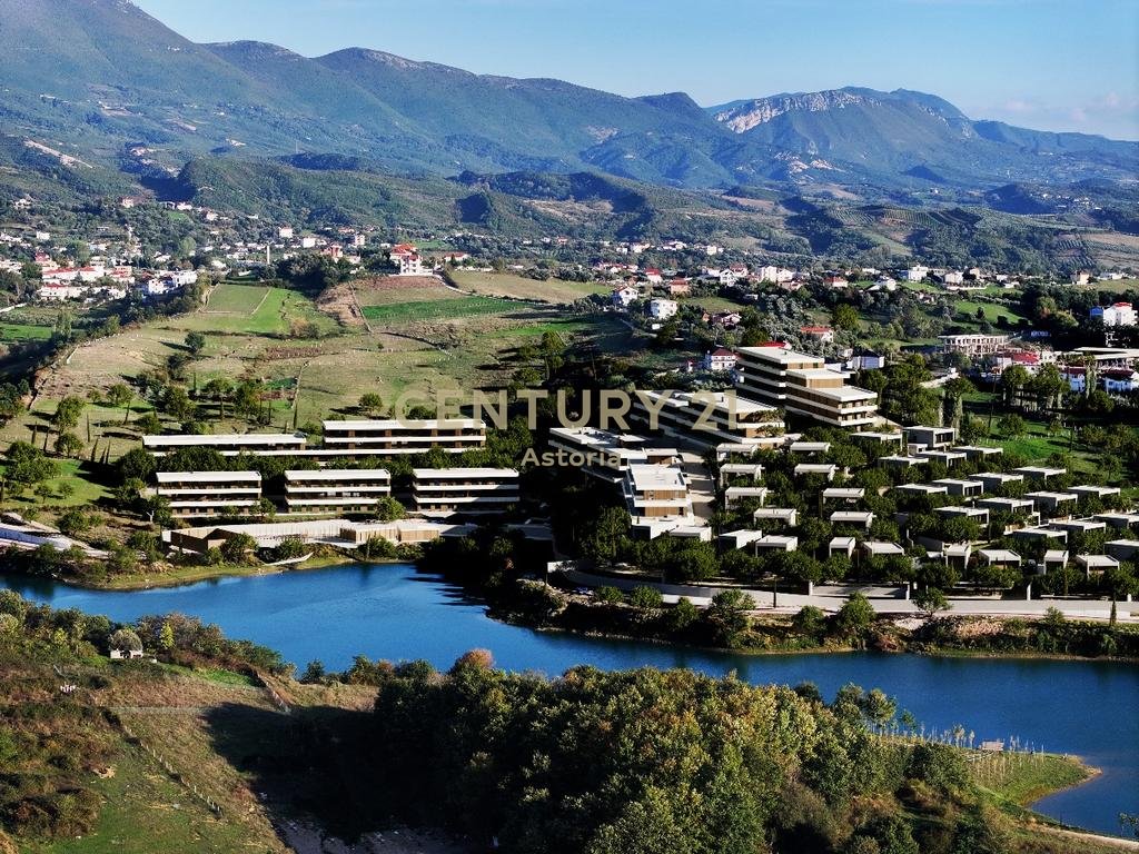 Apartament 1+1 me verande dhe pamje nga liqeni në rezidencën Farka Lake Front.
