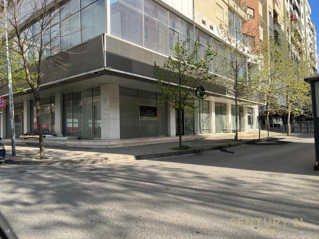 Njësi Komerciale për Shitje – Zonë Premium, Jordan Misja, Tiranë