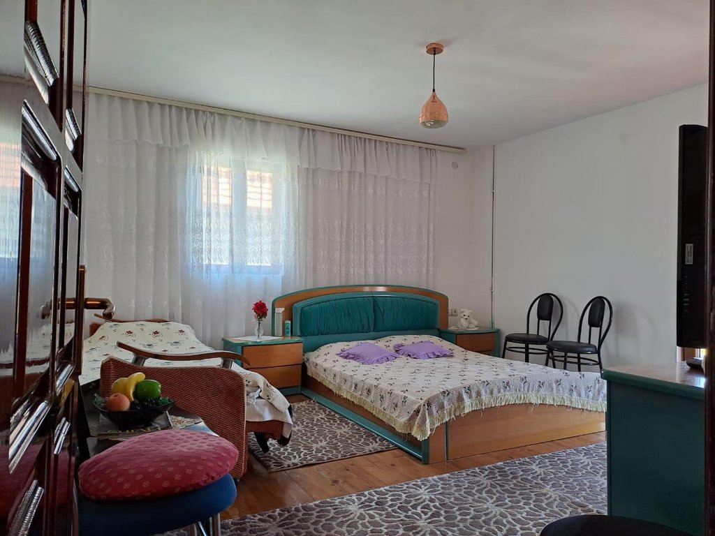 POGRADEC, VILE PËR SHITJE NË RRUGËN E DRILONIT !!!!!