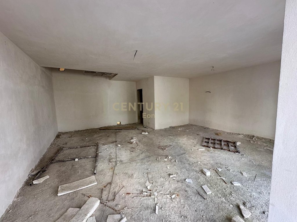 SHESIM APARTAMENT DUPLEX 2+1 NE KOMPLEKSIN ME TE RI NE GOLEM!