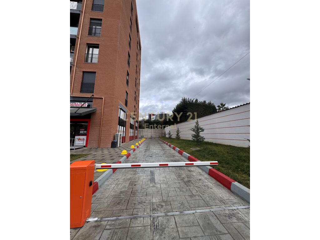 Apartament 2+1 per shitje ne Porcelan