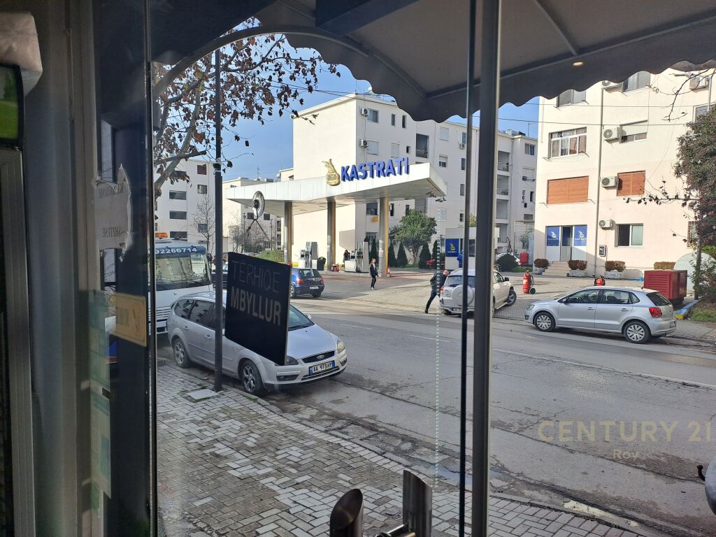 SHITET DYQAN BUZE RRUGES NE LAGJEN 12 ,RRUGA HYSEN KERTUSHA!!!