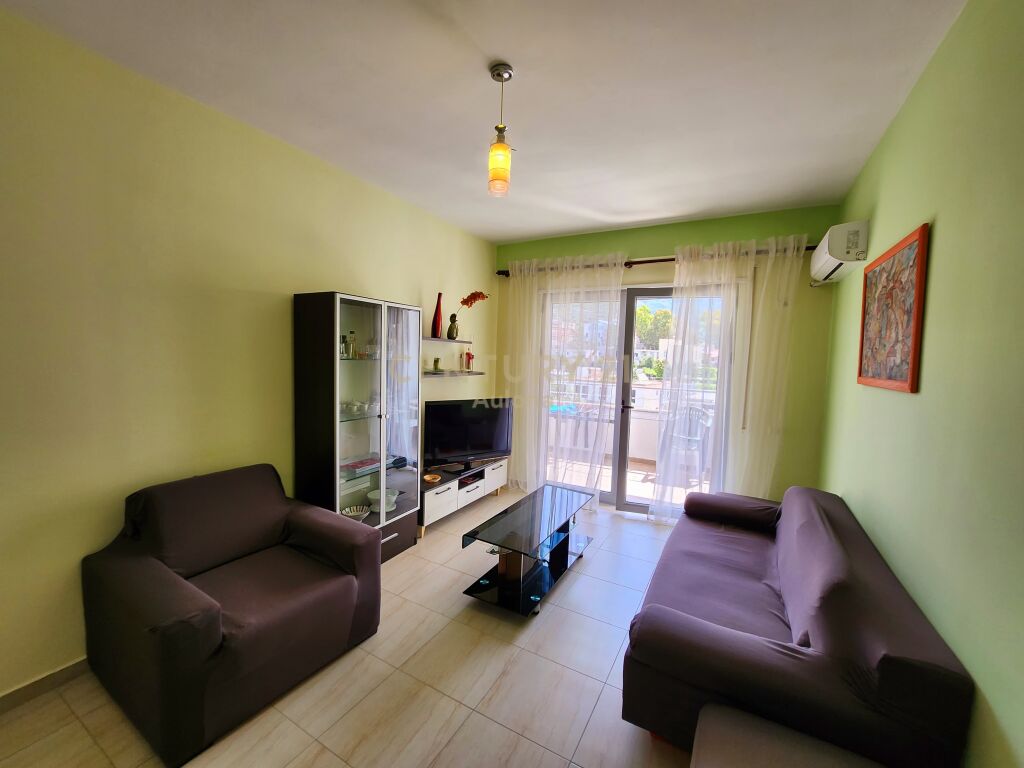 Apartament 2+1 për Shitje në Lungomare