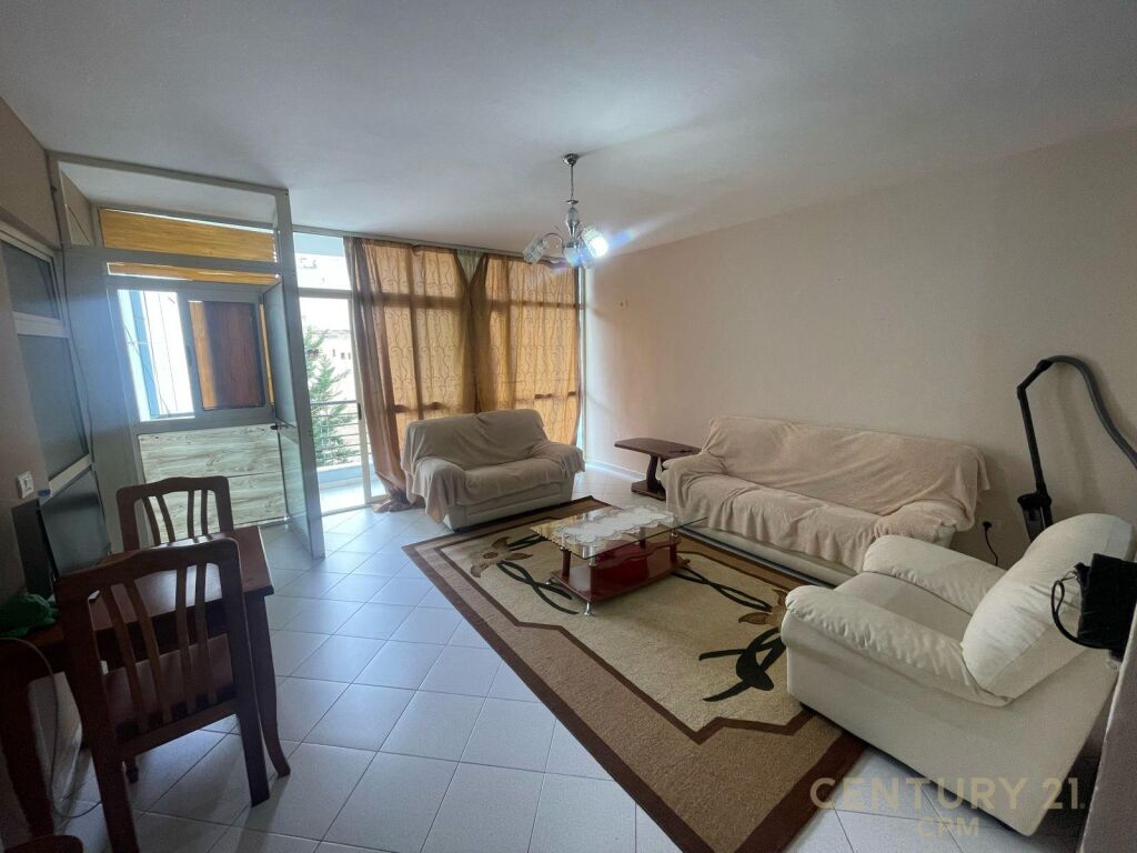 Apartament 1+1 në zonën e Tregut Elektrik