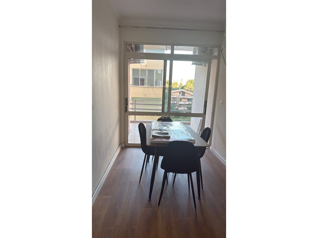 Apartament 1+1 Me Qira në Plazh, Durrës !