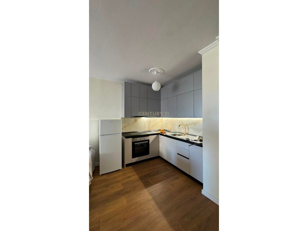 Apartament 1+1 Me Qira në Plazh, Durrës !