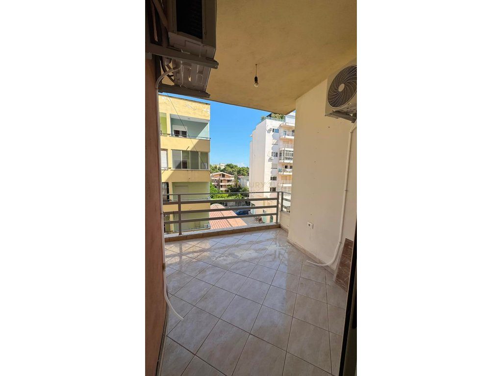 Apartament 1+1 Me Qira në Plazh, Durrës !