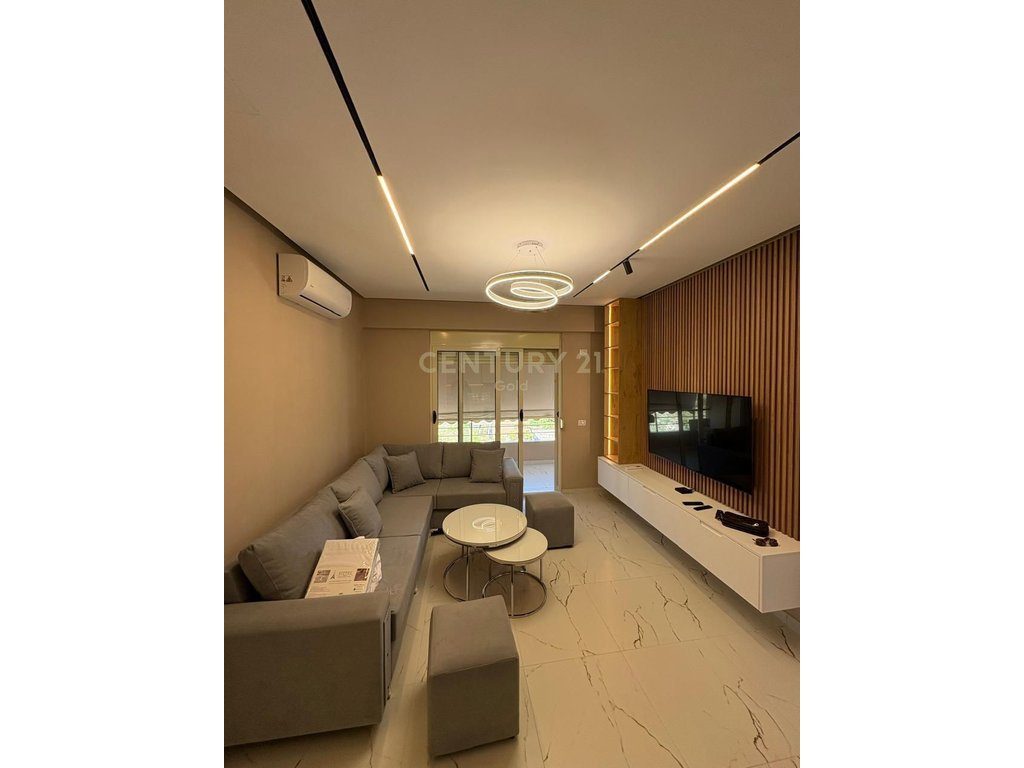 Shesim apartament 2+1 ne Vlore !