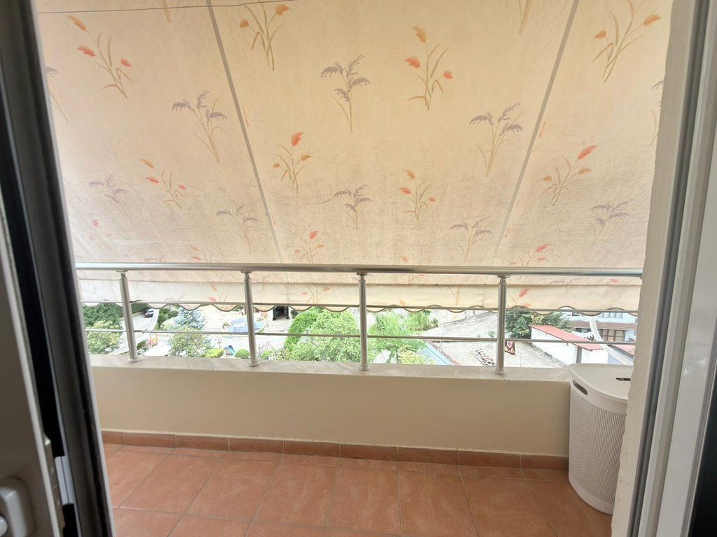 Ali Demi, SHESIM APARTAMENT 1+1