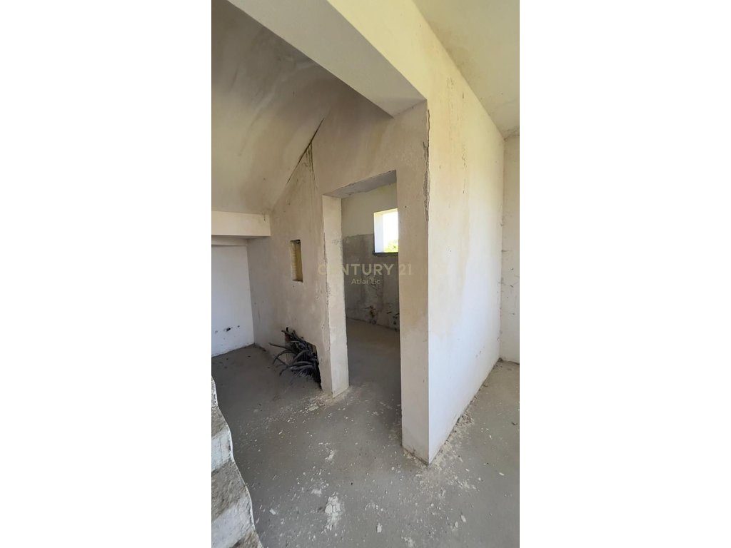 Shtëpi 2+1 Në Shitje në Shkozet, Durrës - 99,000€ | 90 m²