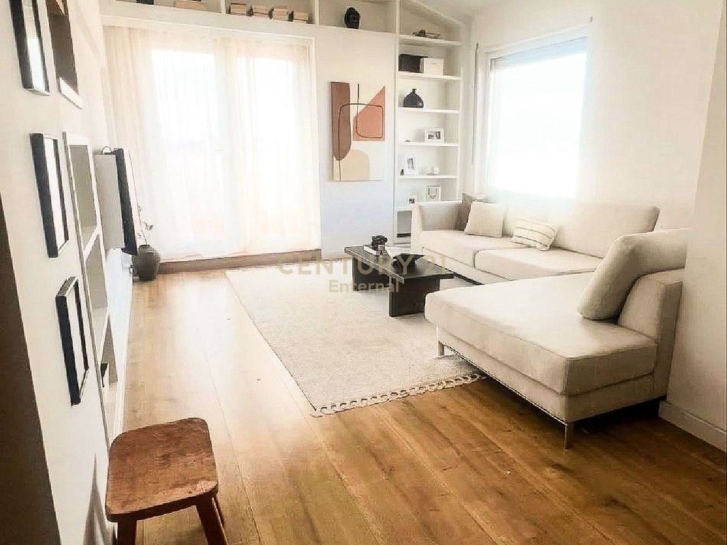 Kodra E Diellit - Jepet Me Qera Penthouse Duplex Luxury  2+1+2