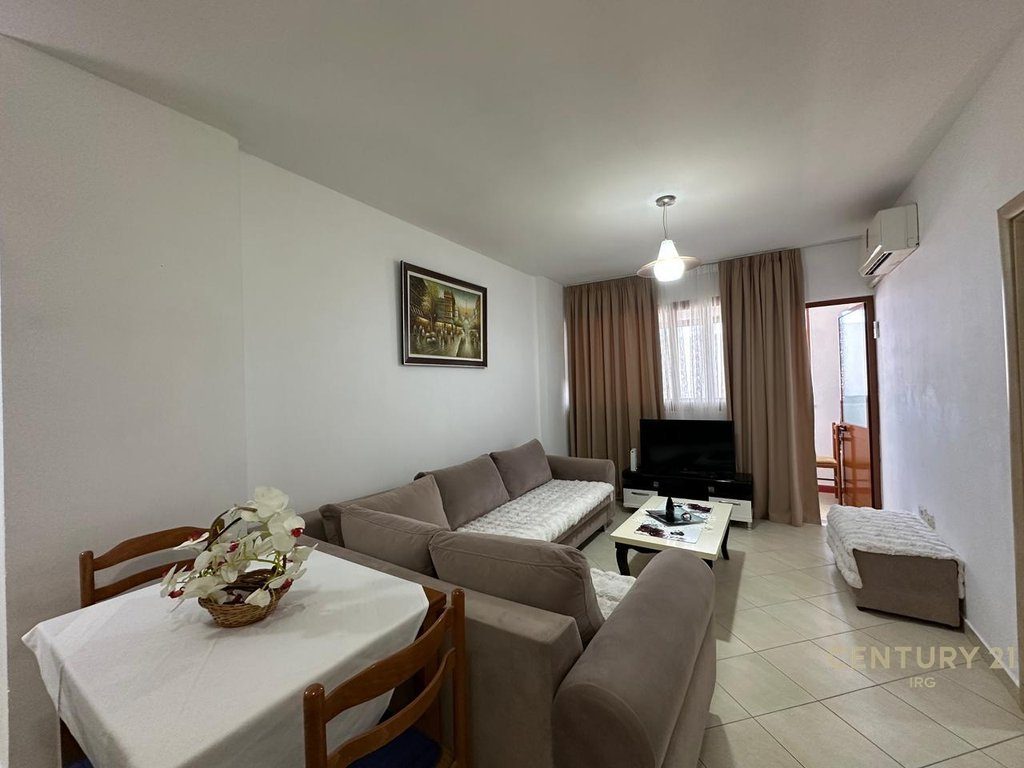 Apartament 1+1 per shitje prane Kompleksit Grand, Tregu Elektrik!