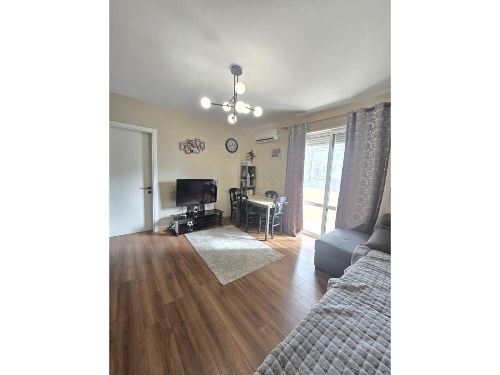 EKSKLUZIVE SHITET APARTAMENT 1+1 NE PLAZH ILIRIA, FLORIDA