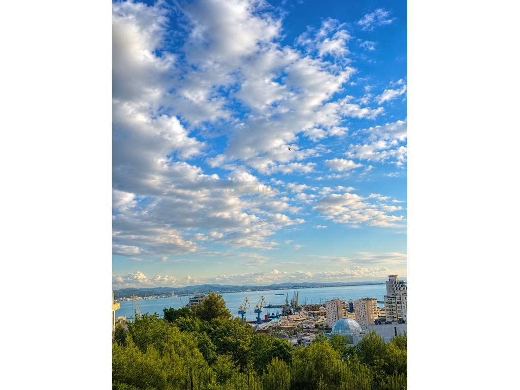 SHITET APARTAMENT 2+1 TE VILA ZOGUT, DURRES !