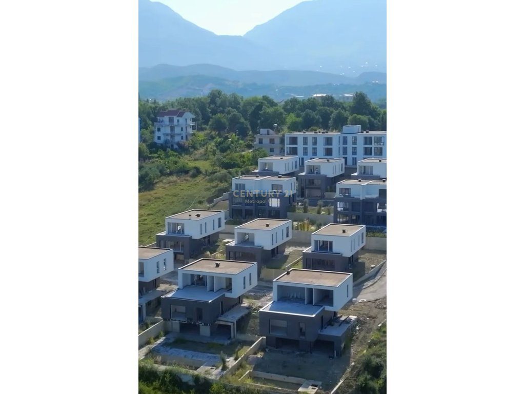 Lakeside Residence, apartament duplex për shitje te Liqeni i Farkës