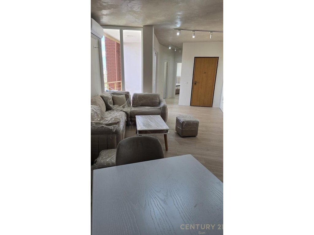 JAPIM ME QIRA APARTAMENT LUKSOZ 1+1 NE ASTIR.