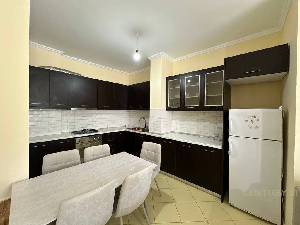 Jepet me Qira Apartament 1+1 ne Fresk!