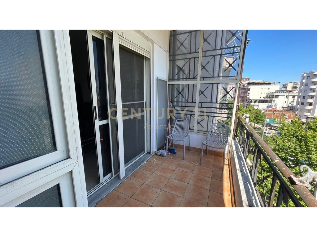 SHITET APARTAMENT 2+1+2T NE PLAZH HEKURUDHA, DURRES!