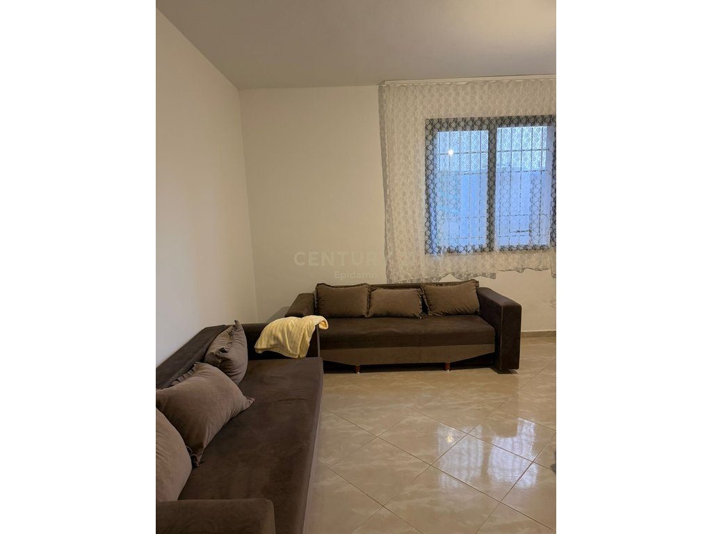 Apartament 2+1 me Qera në Lagjen 17, Durrës