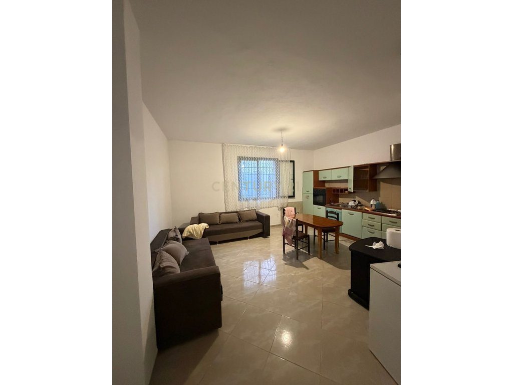 Apartament 2+1 me Qera në Lagjen 17, Durrës