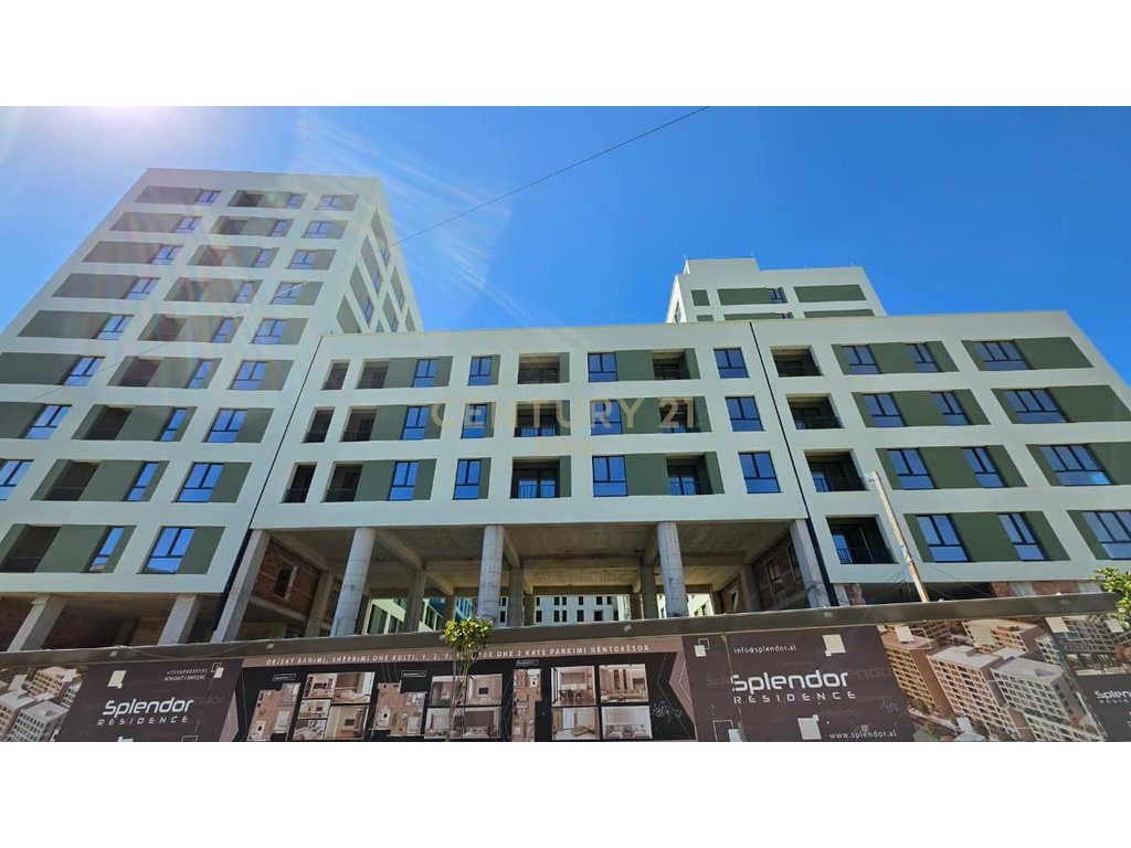 Shitet, Apartament 1+1 pranë Kompleksit Splendor në Porcelan!