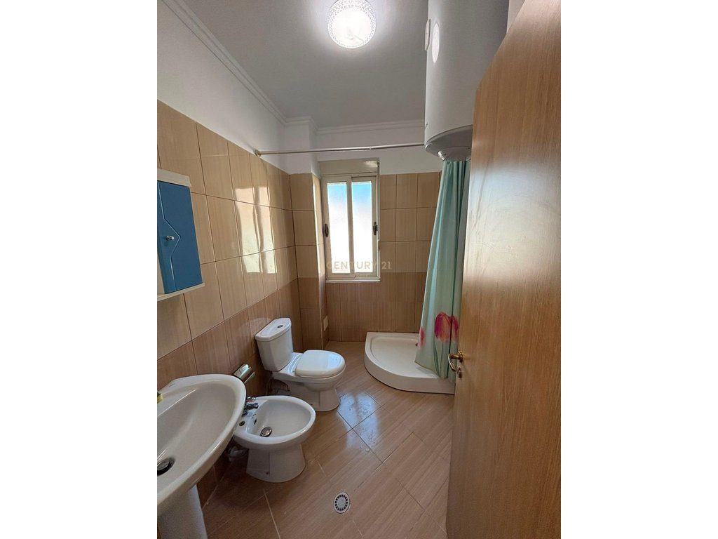 Apartament 2+1 Për Shitje në Fresku, Tiranë