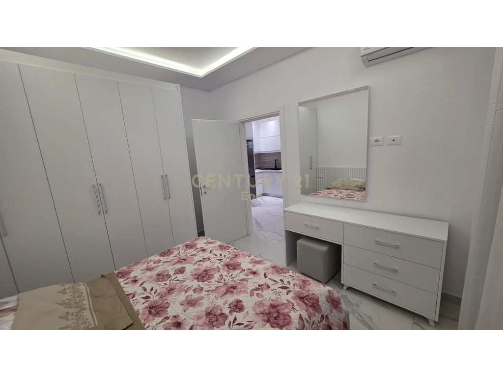 Apartament 1+1 Për Shitje tek Hotel Grint,Golem !