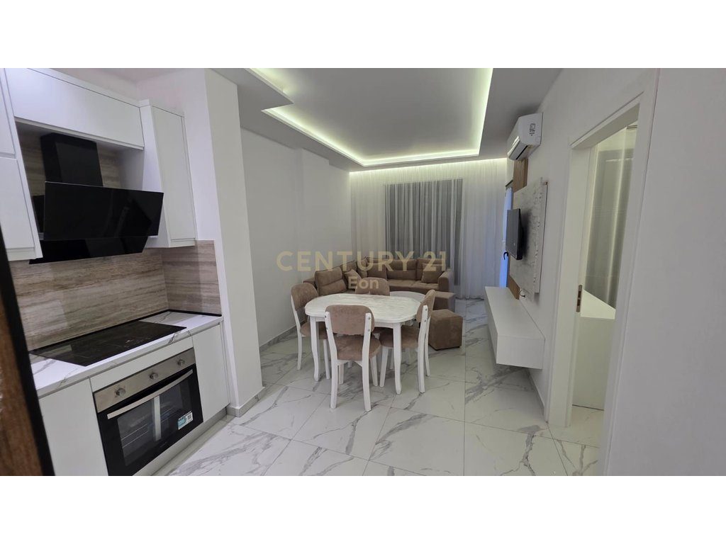 Apartament 1+1 Me Qira në Golem !