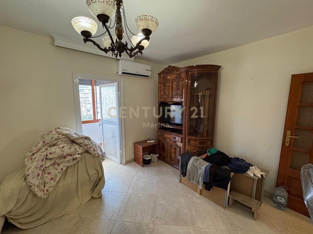 APARTAMENT 1+1 PER QERA,PRANE SHKOLLES ALI DEMI!