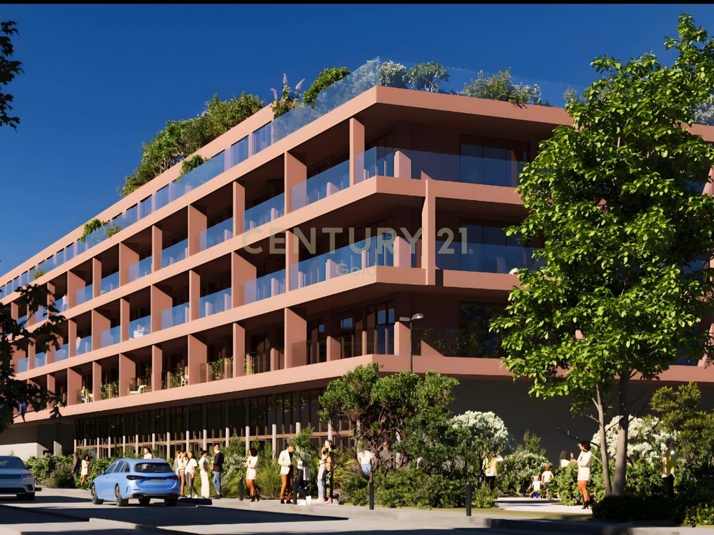 PENTHOUSE PER SHITJE NE REZIDENCEN SUN SEA GOLEM!