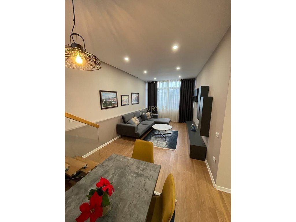 🏢 SHESIM APARTAMENT 2+1 + POST PARKIMI TEK GOLDEN PARK, RRUGA E KAVAJËS, TIRANË.BLERJE ME KREDI!