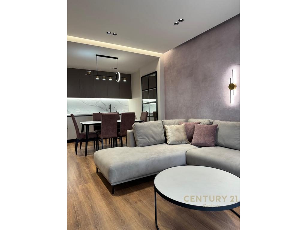 APARTAMENT 1+1  PËR QIRA TE SHKOLLA E KUQE!