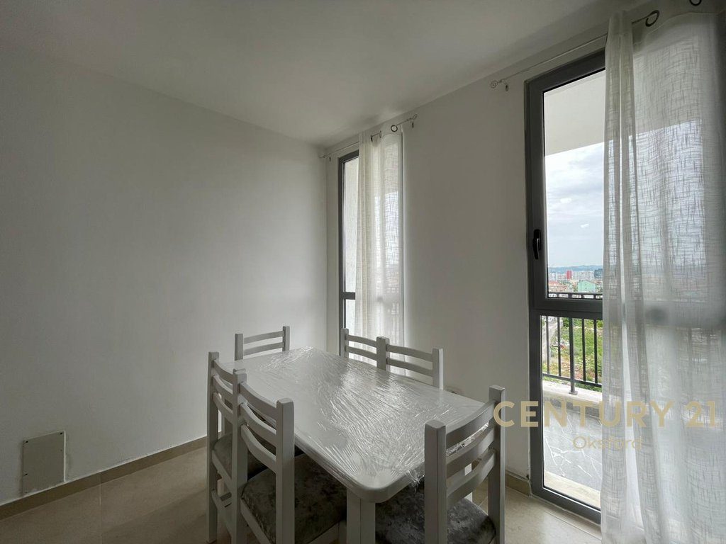 APARTAMENT PËR QIRA 2+1 TE  5 MAJI