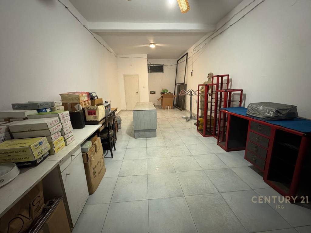 NEGOCIOHET CMIMI, AMBJENT 41M² PRANË SHKOLLËS VASIL SHANTO !
