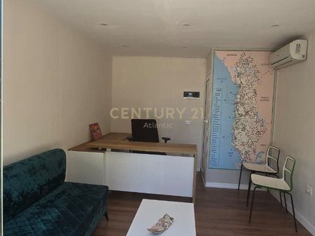 Ambient Komercial 1+1 Me Qira në Plazh, Durrës - 500€ | 91.2 m²