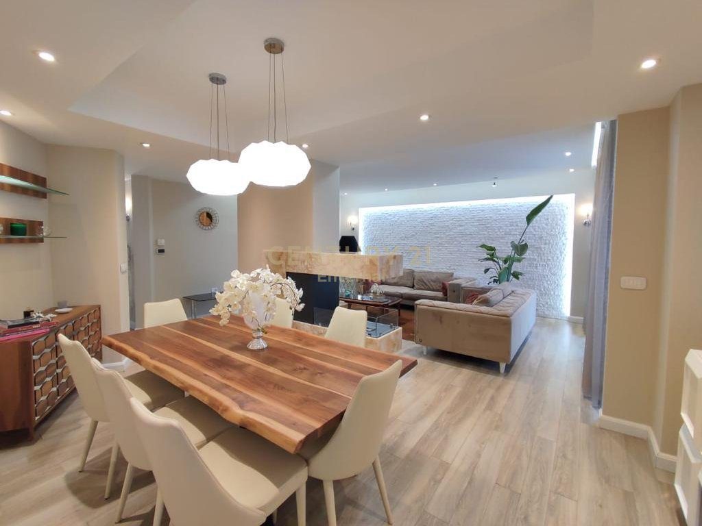 APARTAMENT 3+1+2 PER QIRA TE NOBIS