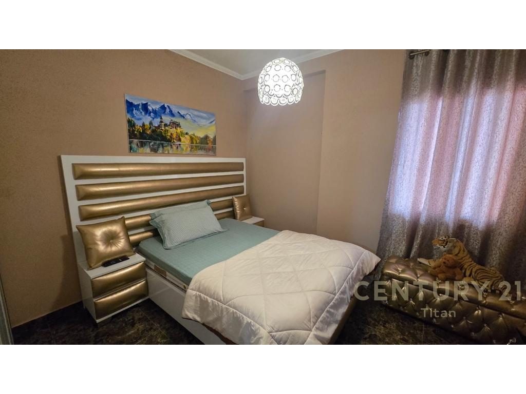 Shitet Apartament 2+1 pranë Vila L 2021, Astir