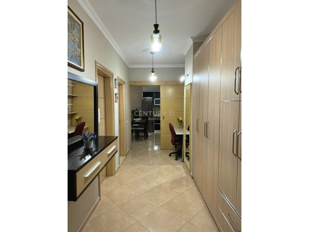 Apartament 1+1 me Qira në Vlorë, i Mobiluar, Rruga e Cipajve