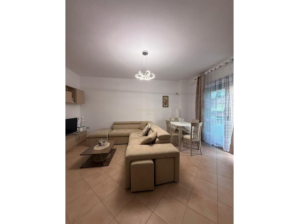 Shitet apartament 1+1 në “Rruga e Cipajve”, Vlorë!!