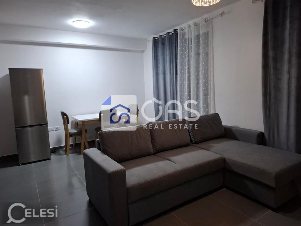 Jepet me qera apartamenti  3+1 5 maj  (pallatet e bashkis)